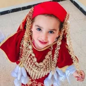 فاطمه د.